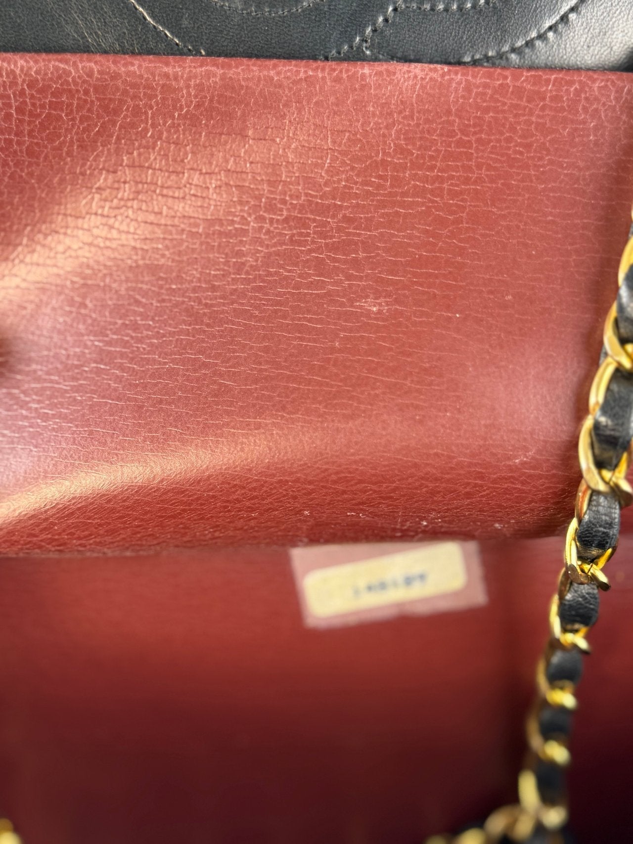 Chanel vintage Matelassé Lambskin Shoulder Bag in Black with 24 k gold hardware