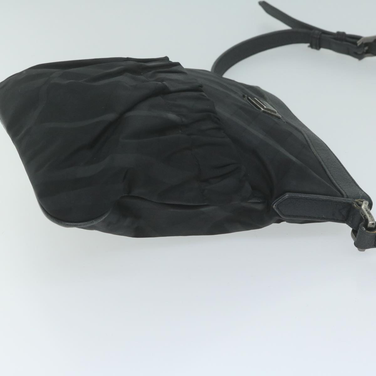 Burberry Nova Check Shoulder Bag Nylon Black Auth 64656