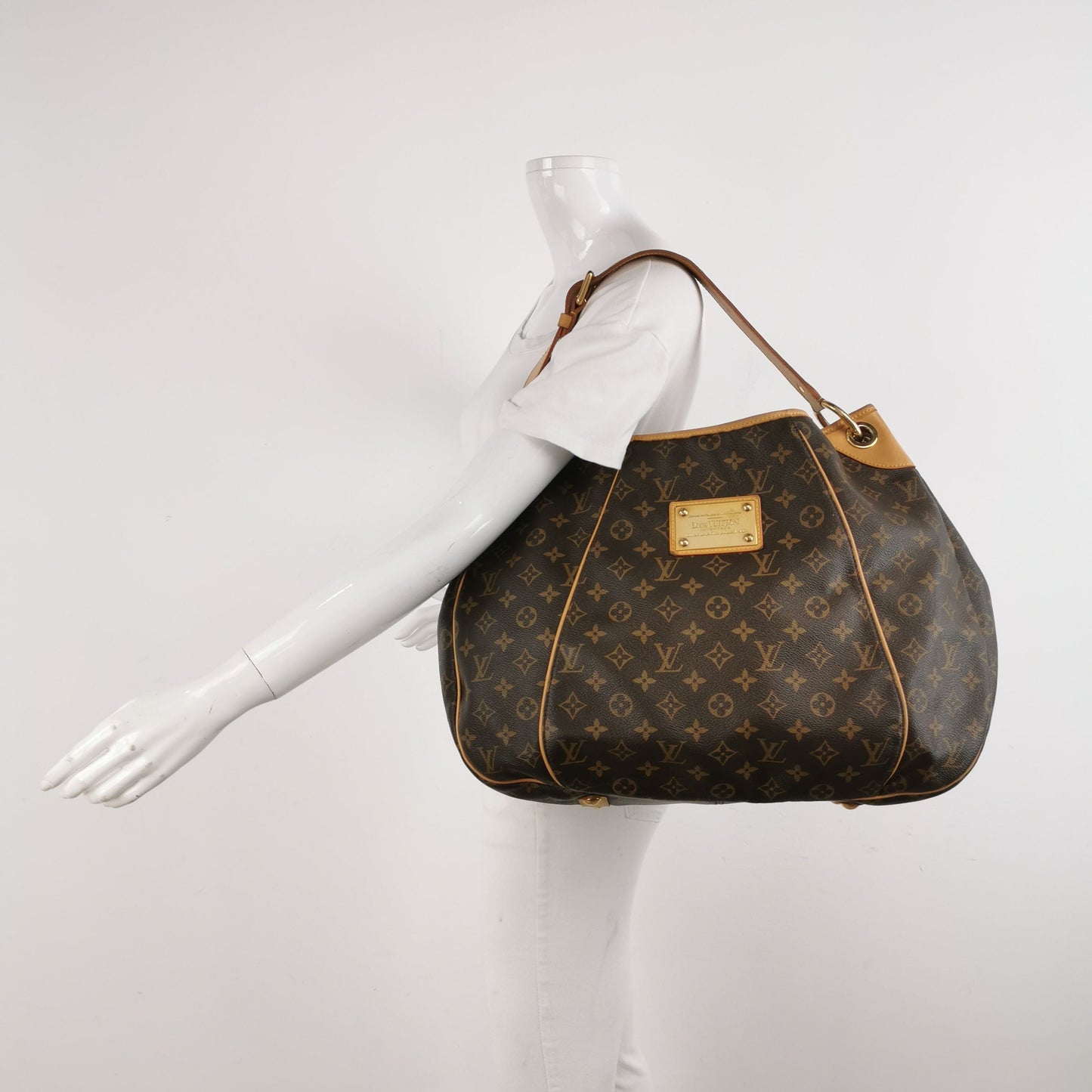 Louis Vuitton Galliera Large Monogram Print Shoulder Bag 250502781175802