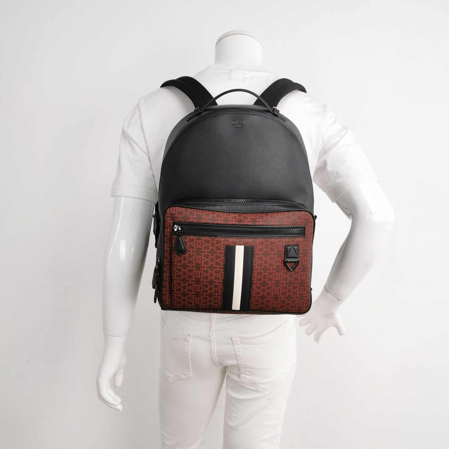 Preloved Bally Mavrick Leather Backpack with Logo 250501781173909