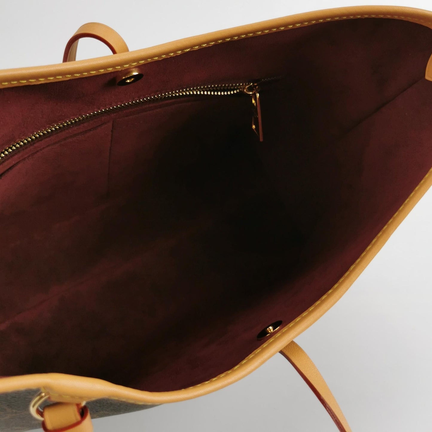 Louis Vuitton Carry All Small Monogram Print Shoulder Bag with Chip 250412781145843