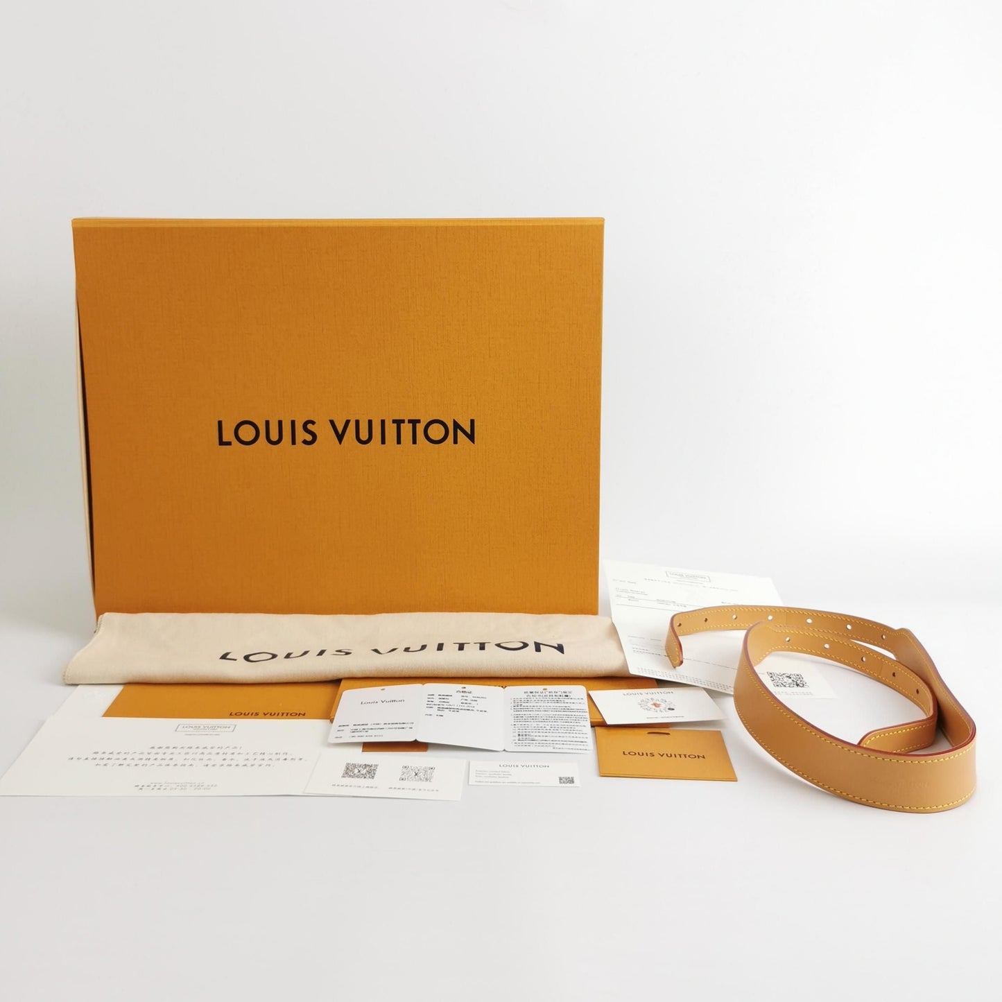 Louis Vuitton Carry All Small Monogram Print Shoulder Bag with Chip 250412781145843