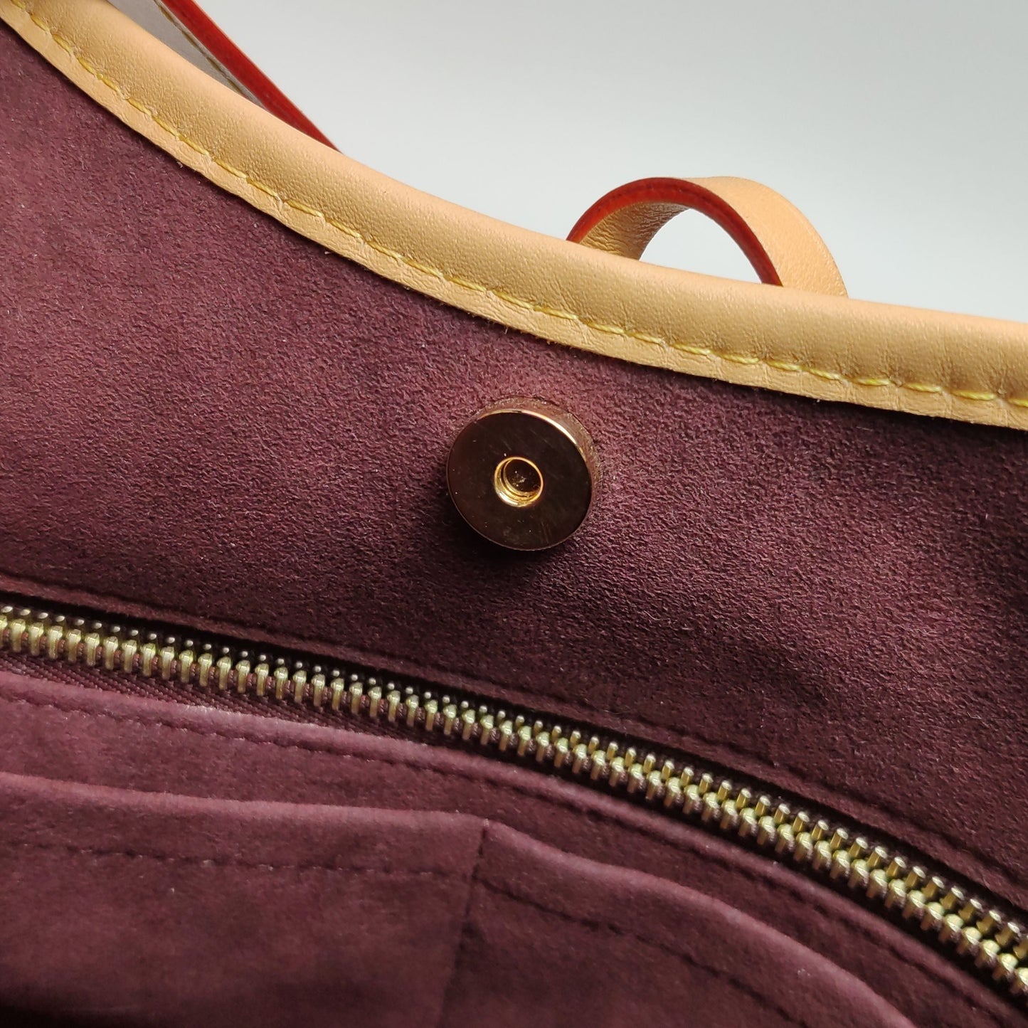 Louis Vuitton Carry All Small Monogram Shoulder Bag with Chip 250107781015595
