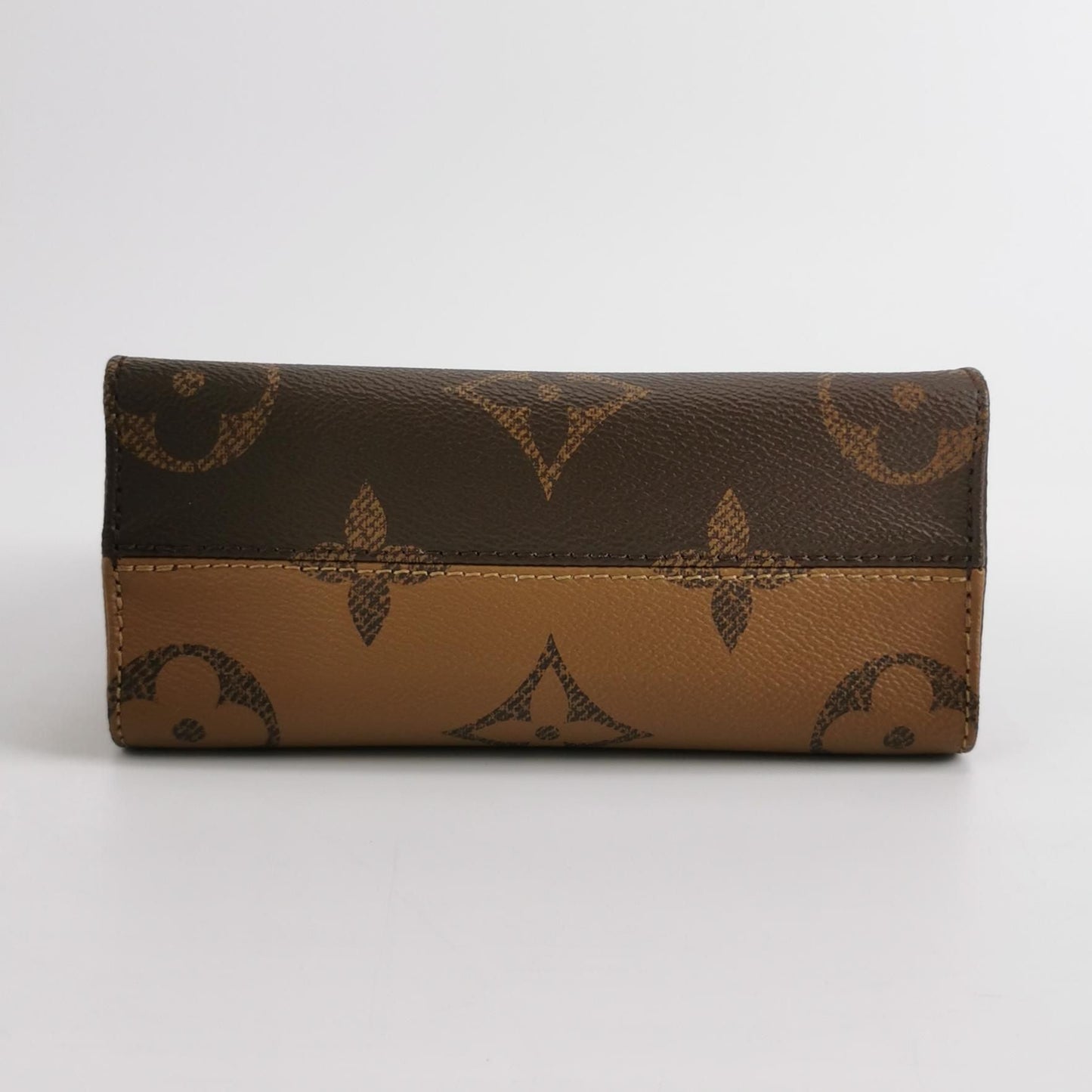 Louis Vuitton Onthego BB Monogram Crossbody Shoulder Bag with Chip 250503781176333