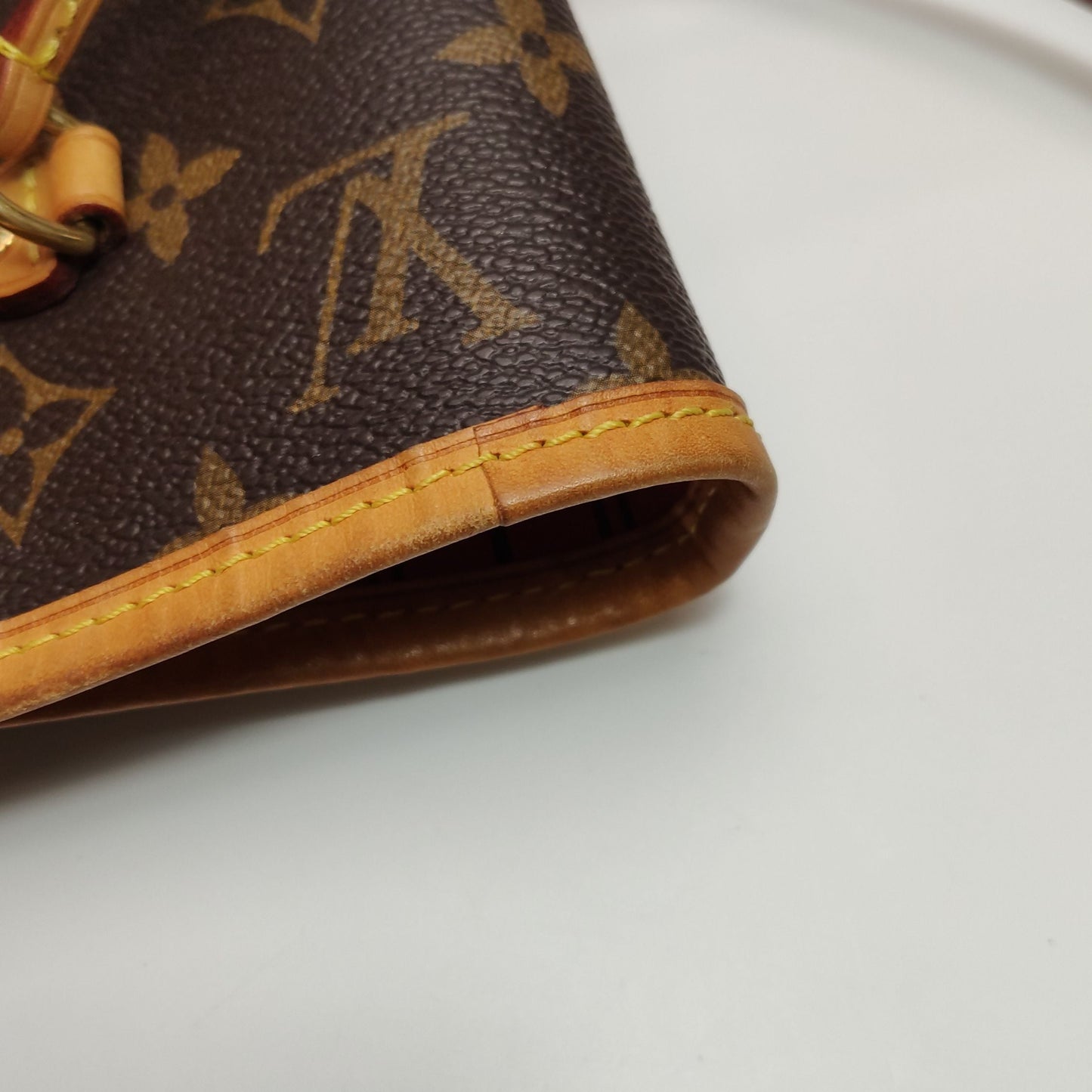 Louis Vuitton Neverfull MM Monogram Canvas Shoulder Bag 250503781176721