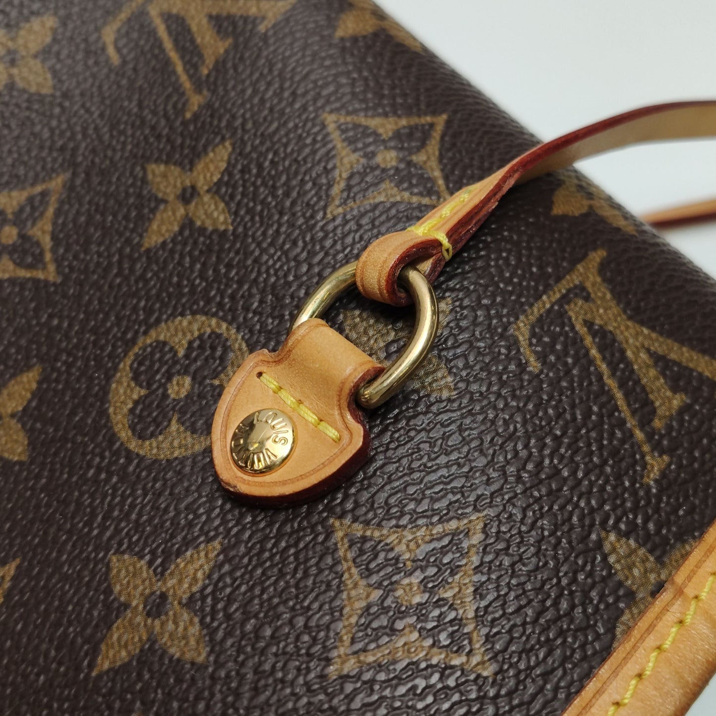 Louis Vuitton Neverfull MM Monogram Canvas Shoulder Bag 250503781176721