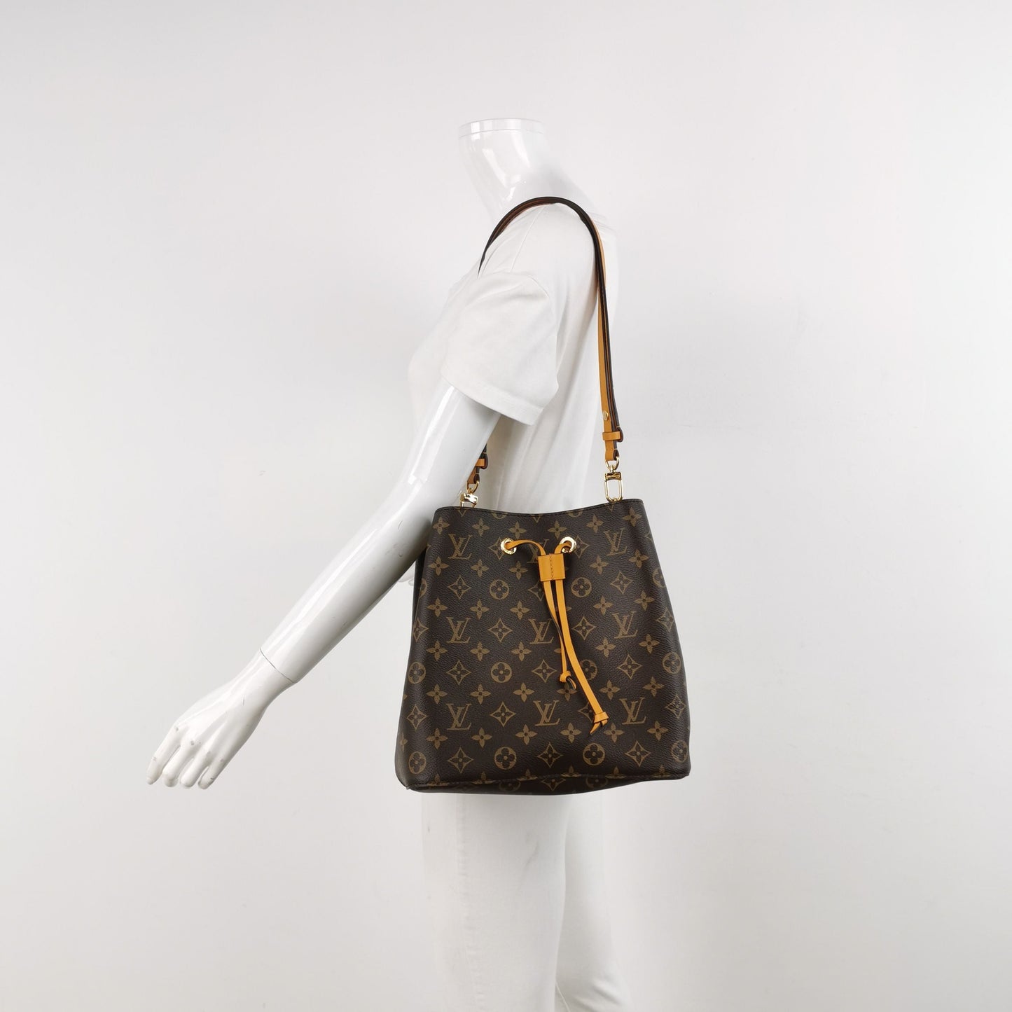 Louis Vuitton NÉONOÉ Medium Monogram Canvas Drawstring Shoulder Bag 250503781176732