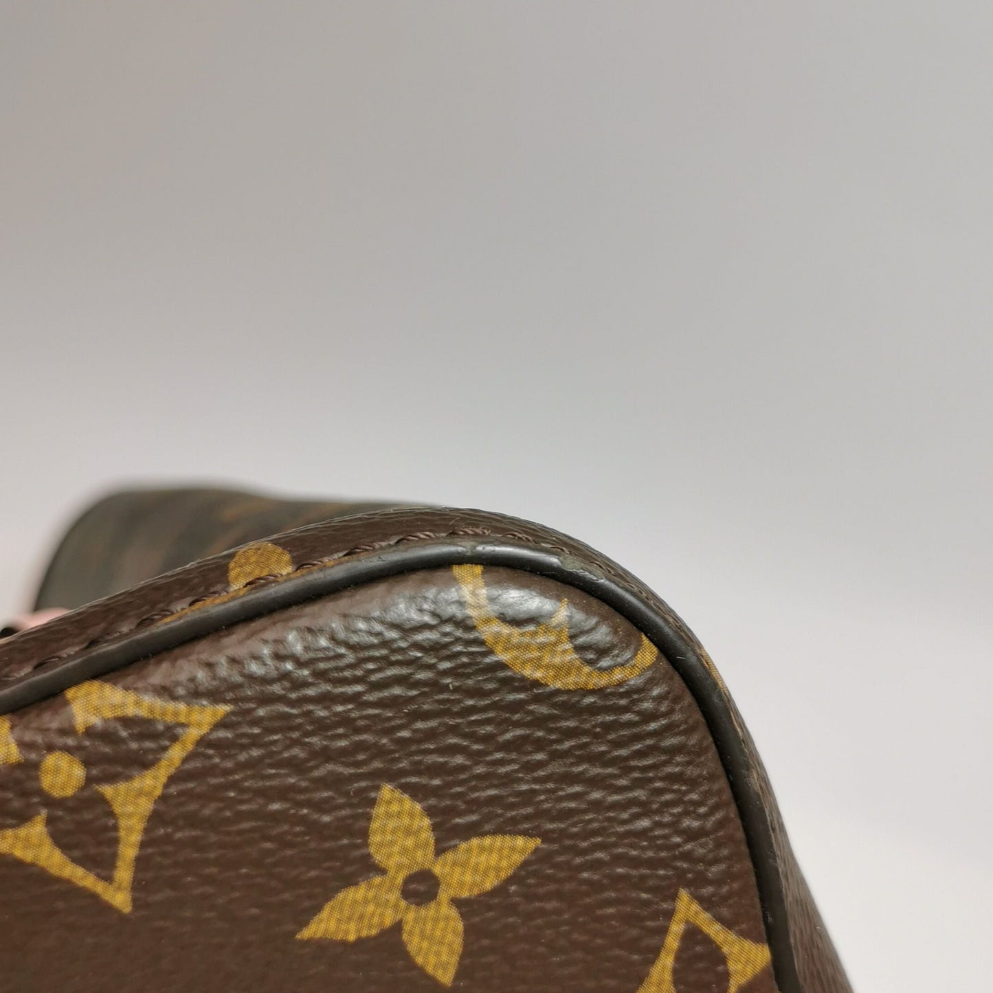Louis Vuitton NÉONOÉ Medium Monogram Canvas Drawstring Shoulder Bag 250503781176405