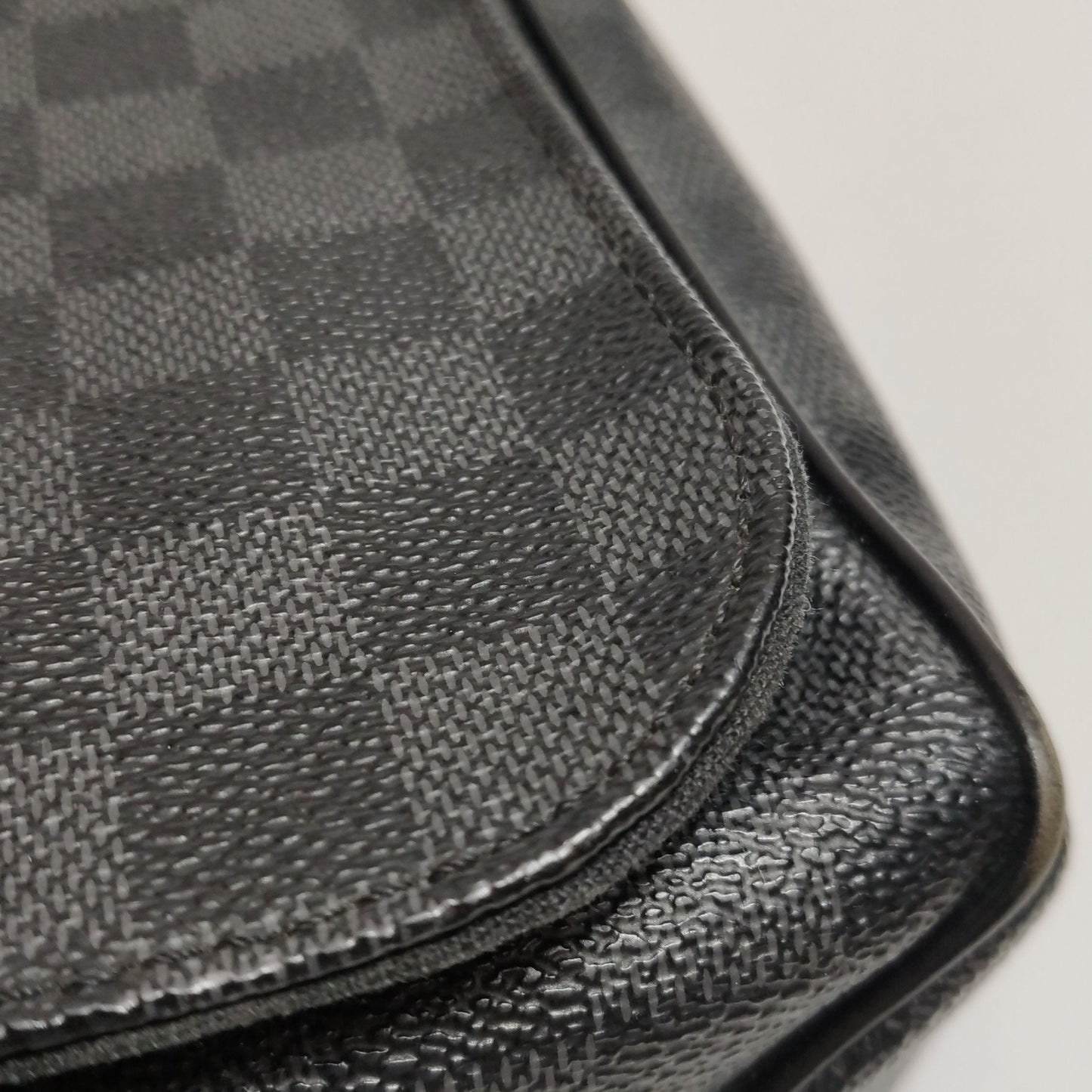 Louis Vuitton District Leather Checkered Flap Shoulder Bag 250514781191624