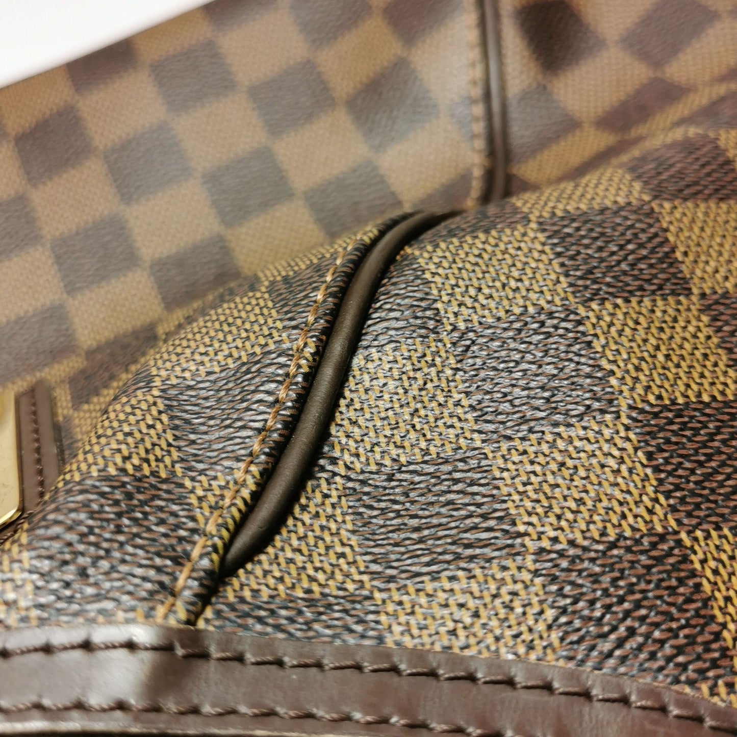 Louis Vuitton Thames Leather Checkerboard Logo Shoulder Bag 250119781033065