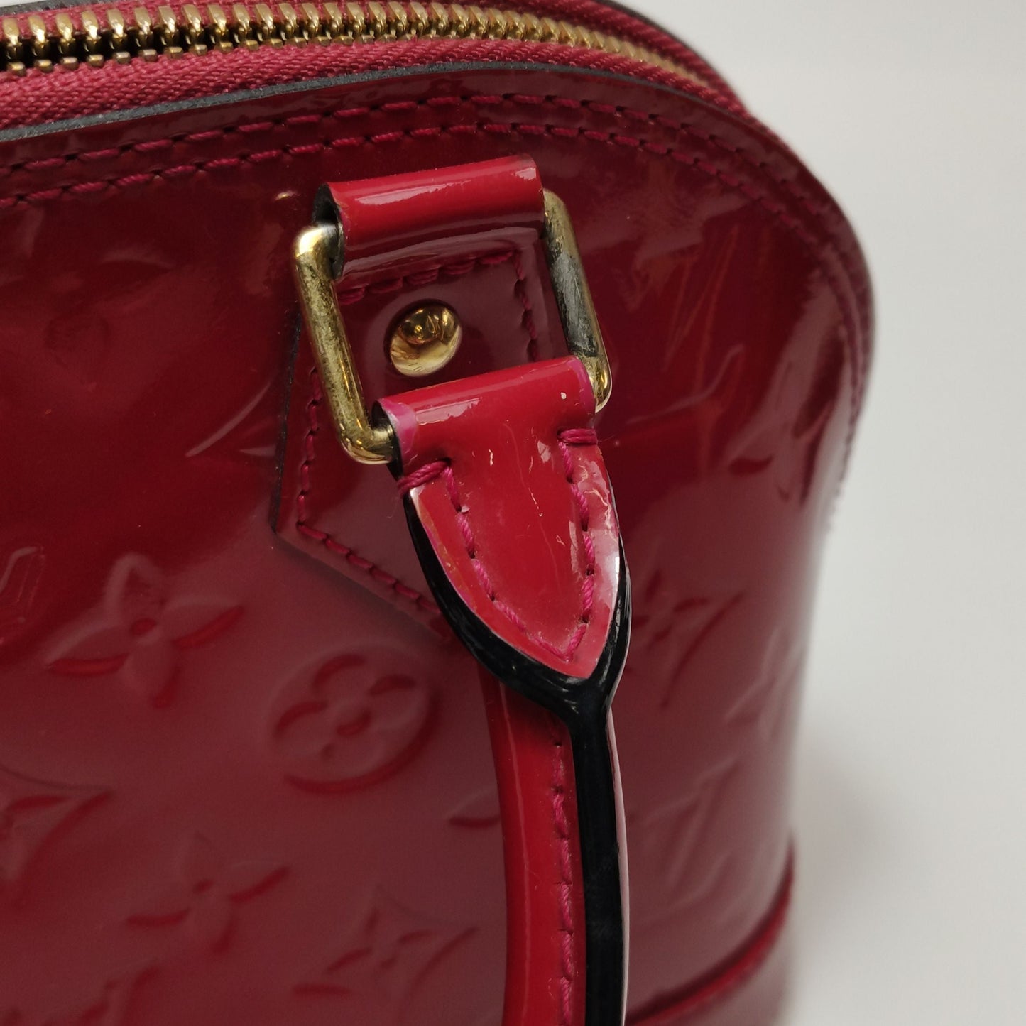 Louis Vuitton Alma BB Epi Leather Shoulder Bag 250108781016606