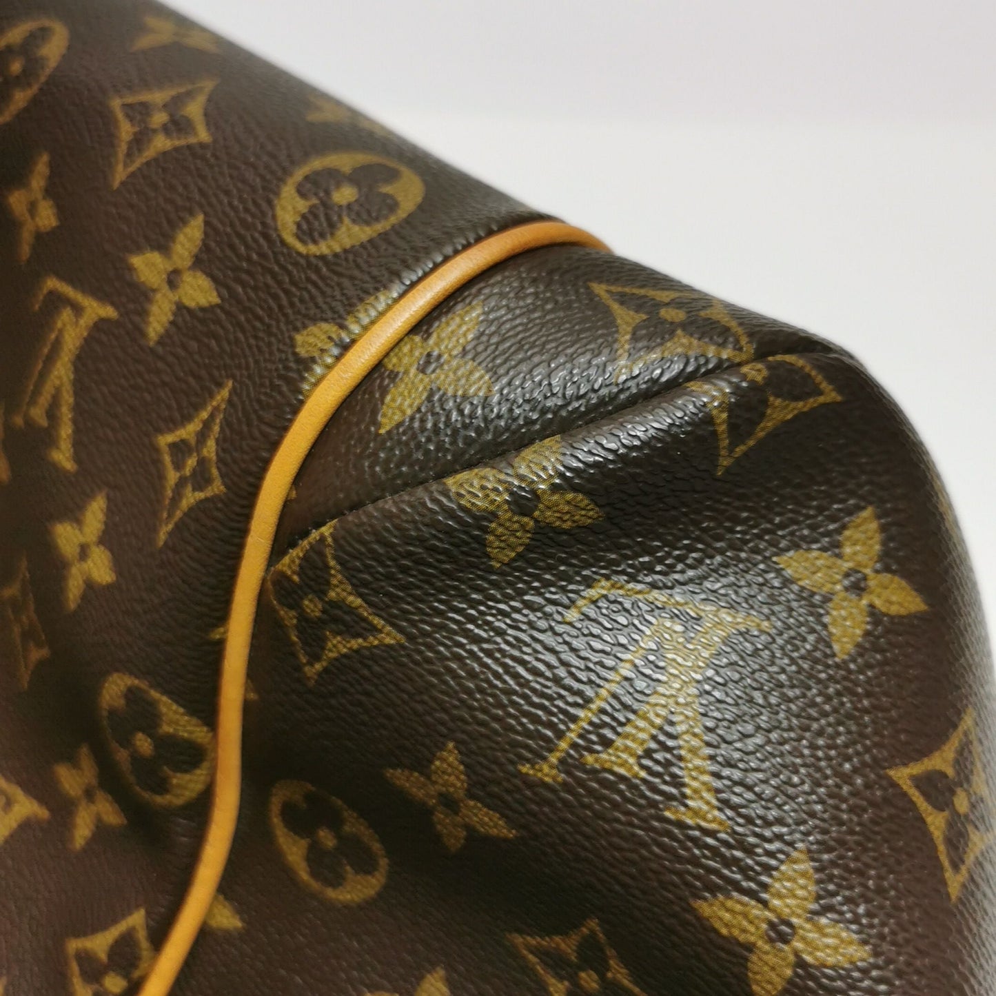 Louis Vuitton Totally Monogram Canvas Shoulder Bag 24121678985262