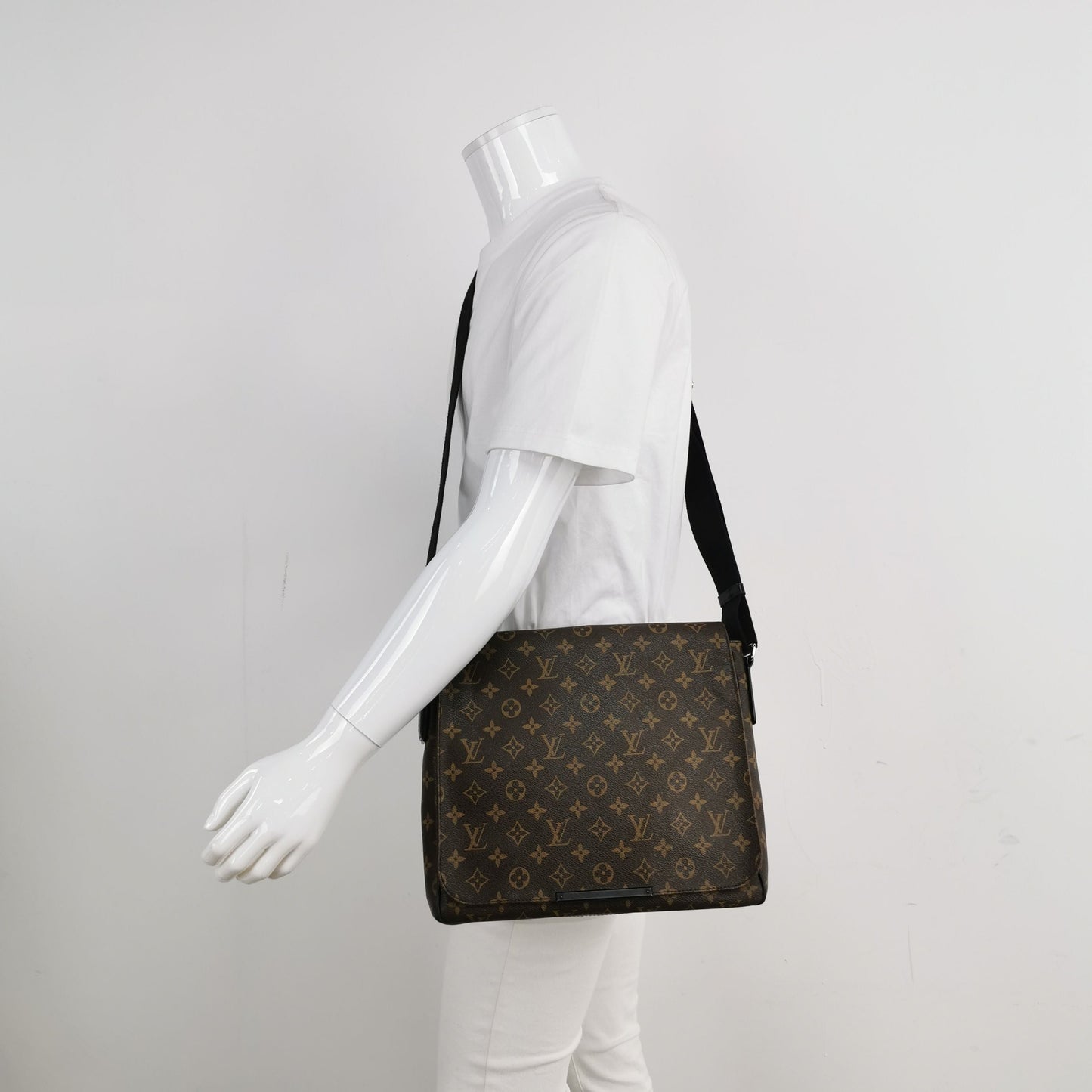Louis Vuitton District Monogram Flap Shoulder Bag 24122578996357