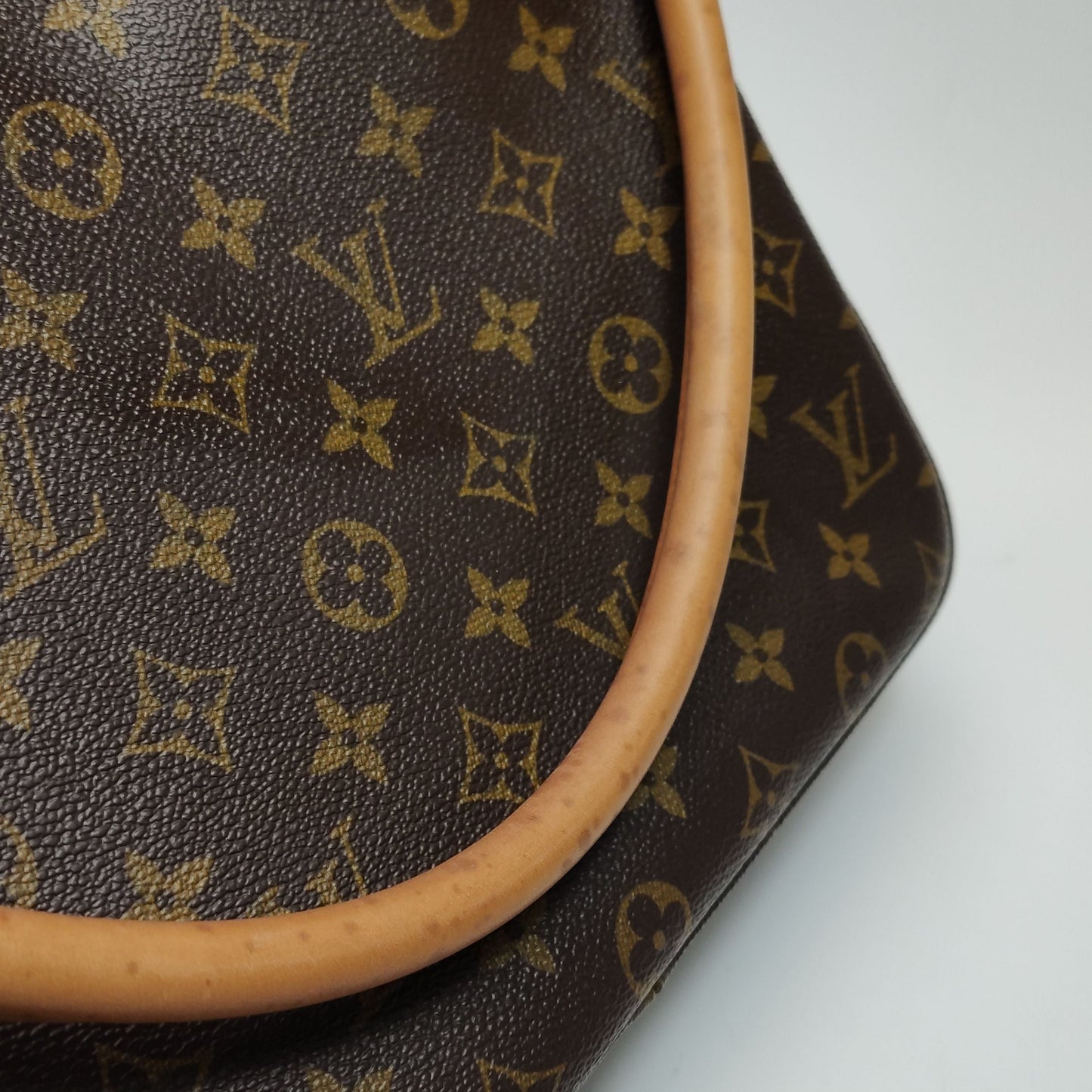 Louis Vuitton Looping Large Monogram Print Shoulder Bag 24122378993577
