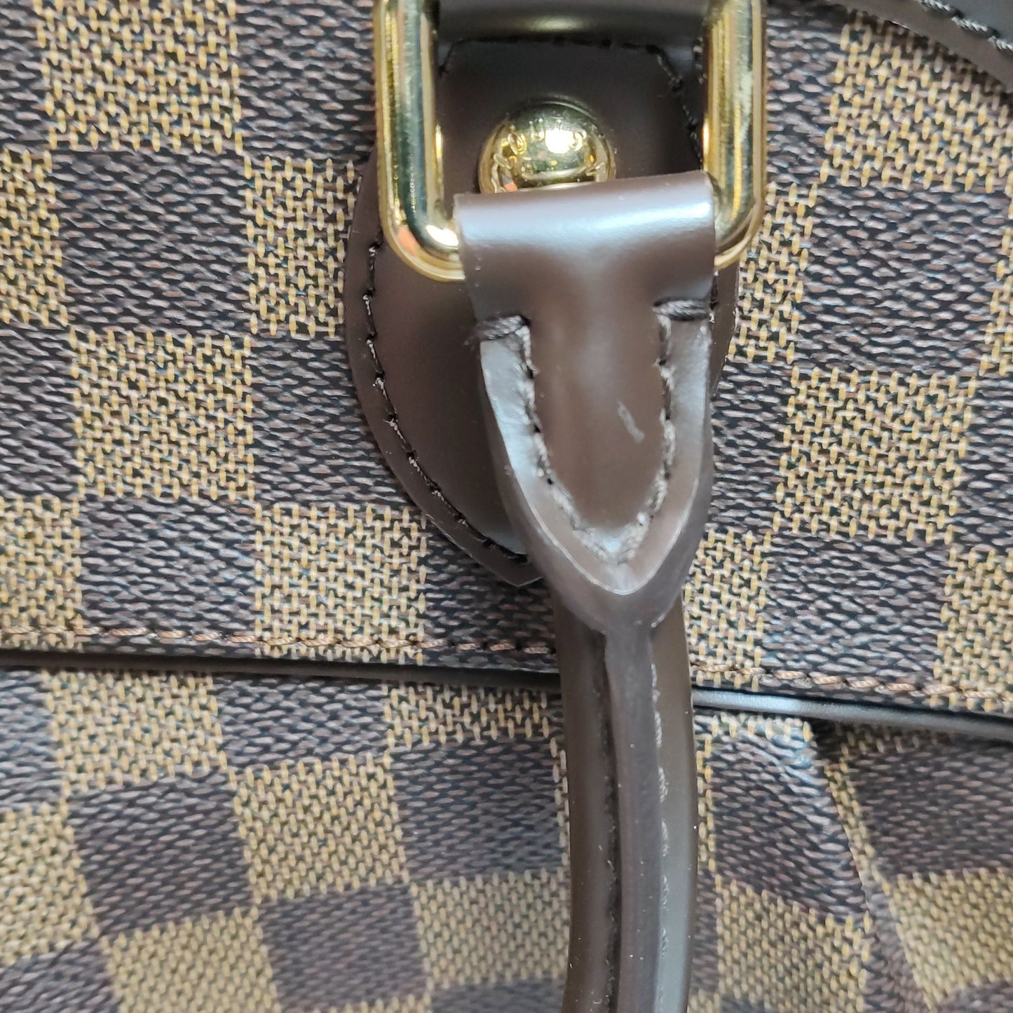 Louis Vuitton Trevi Leather Checkered Pleated Shoulder Bag 24121078978257