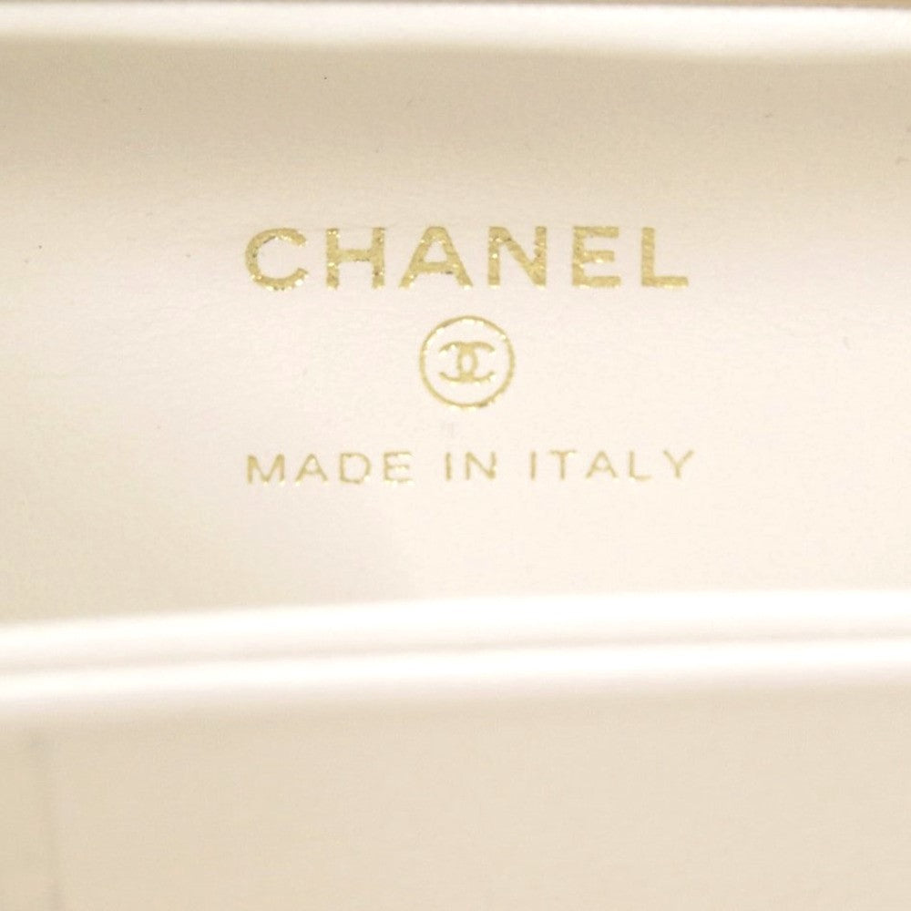 CHANEL Shoulder Bag AP3452 lambskin white COCO Mark Matrasse
