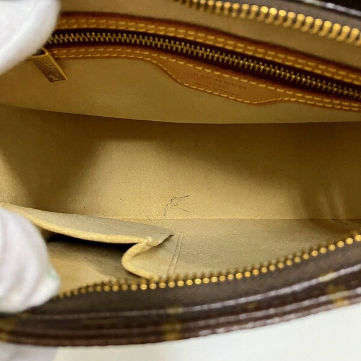 Louis Vuitton Monogram Monogram Handbag Shoulder Bag