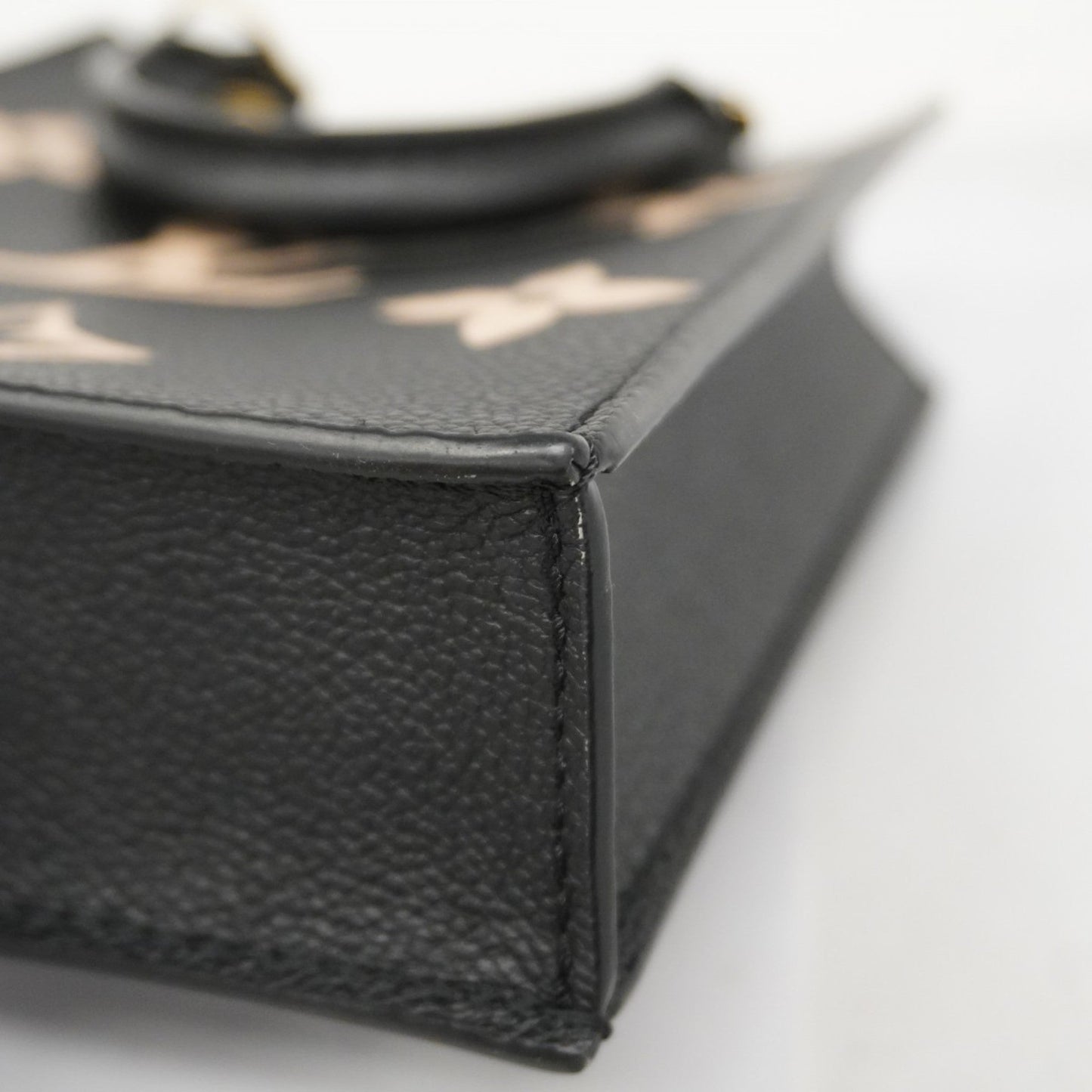 Louis Vuitton Shoulder Bag