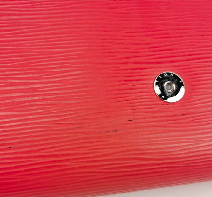 Louis Vuitton (LV) shoulder red Bag 27.5cm 23070578347974