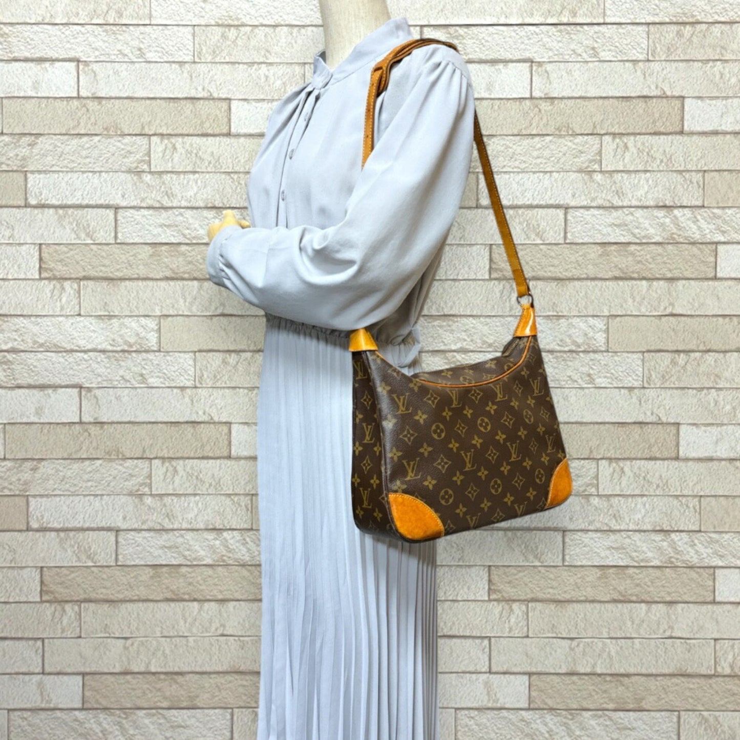 Louis Vuitton Monogram Shoulder Bag