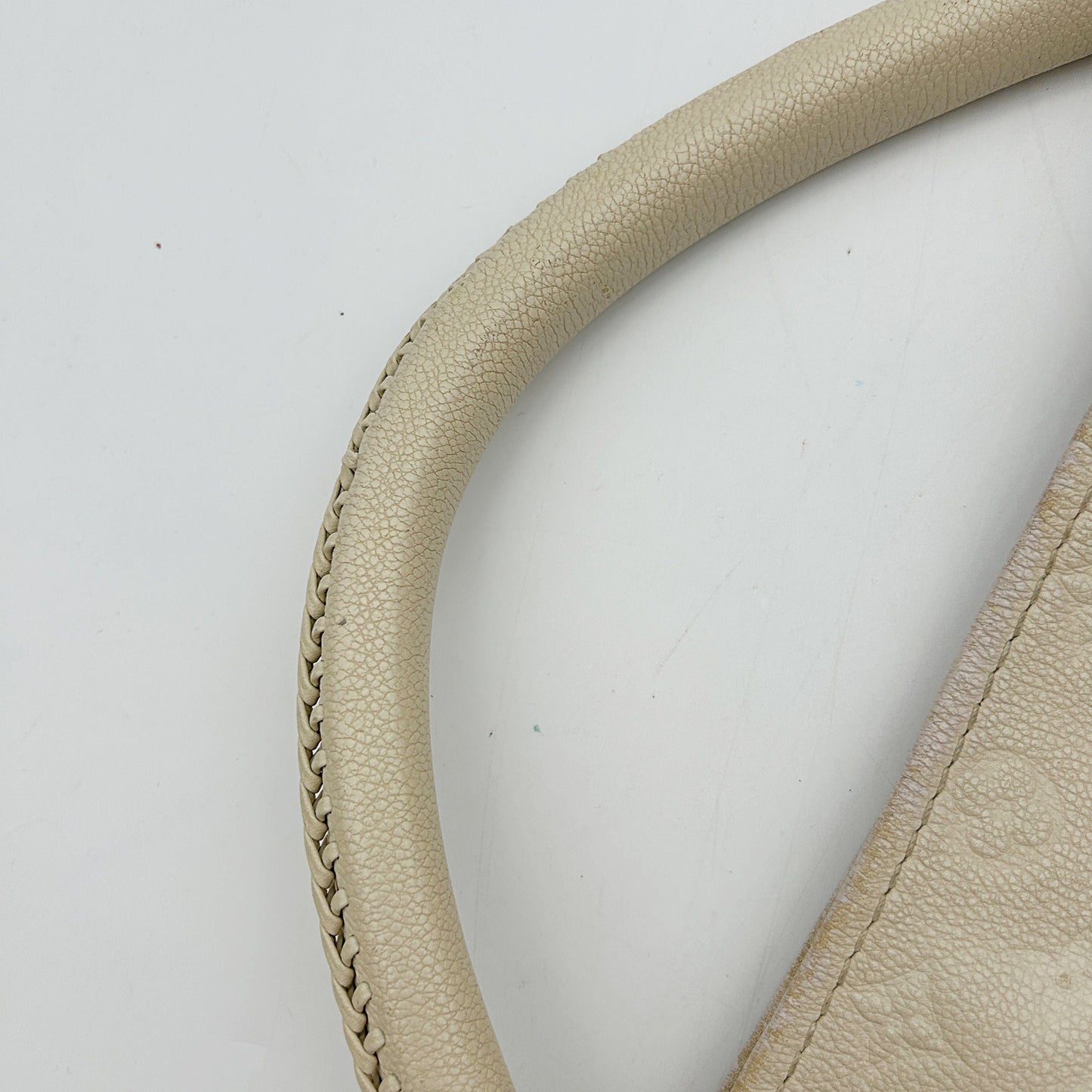 Louis Vuitton | Bags | Lv Artsy Cream Bag LA16922