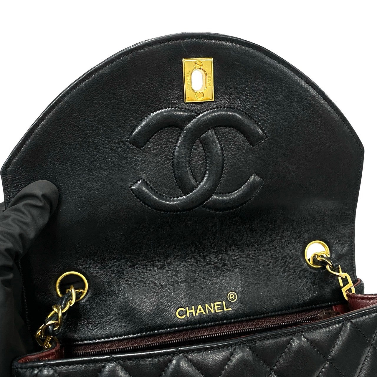 CHANEL Shoulder Bag lambskin black Matrasse