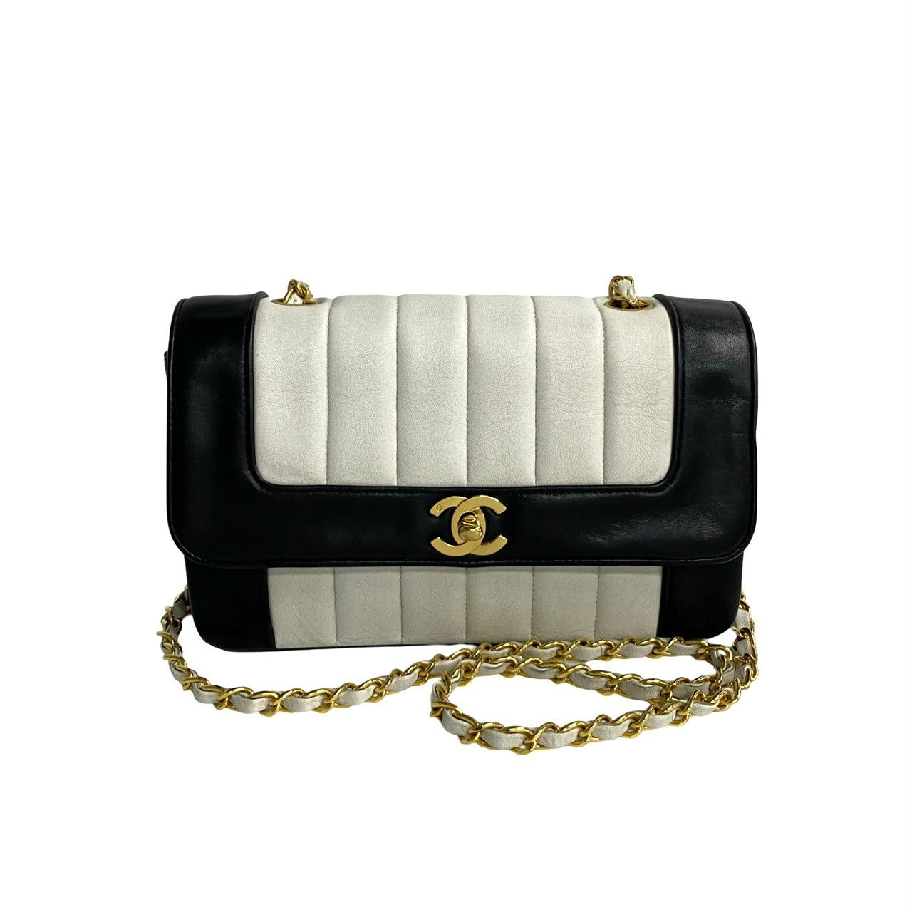 CHANEL Shoulder Bag lambskin white