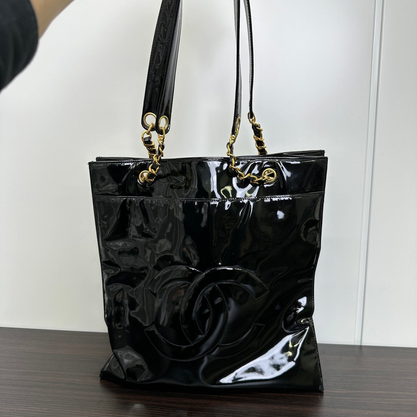 Chanel Vintage Patent CC Tote - Black Shoulder Bags, Handbags LB
