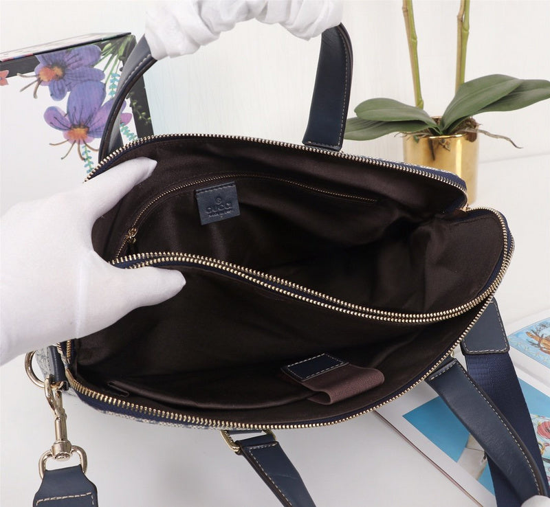 Gucci Bags - The Tote 925