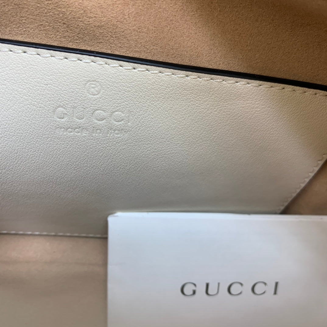 BOLSA GUCCI MARMONT 24