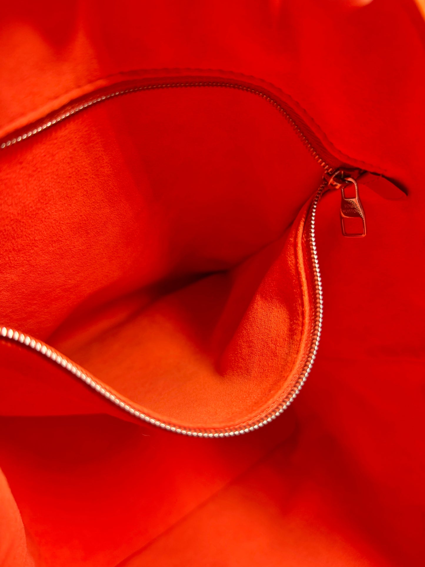 Louis Vuitton Orange Pigment Epi Leather New Model Noé GM Shoulder Bag