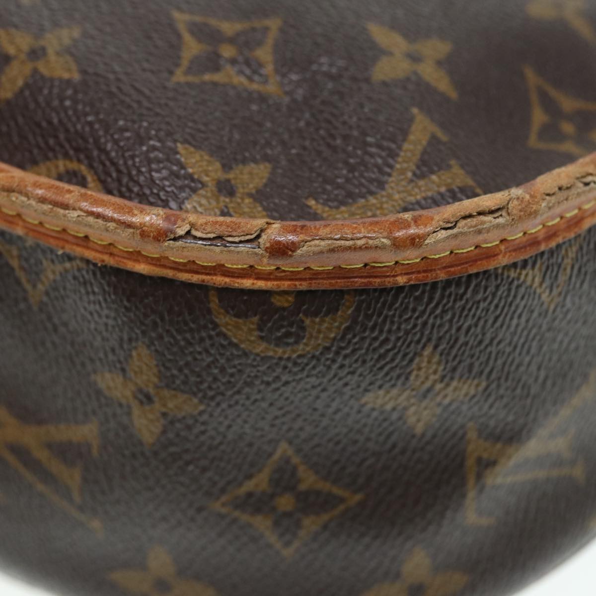 LOUIS VUITTON Monogram Menilmontant PM Shoulder Bag M40474 LV Auth 84503