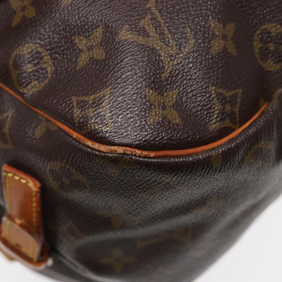 LOUIS VUITTON Monogram Saumur 35 Shoulder Bag M42254 LV Auth 86091