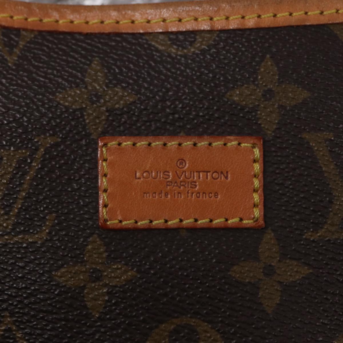 LOUIS VUITTON Monogram Saumur 35 Shoulder Bag M42254 LV Auth 86091