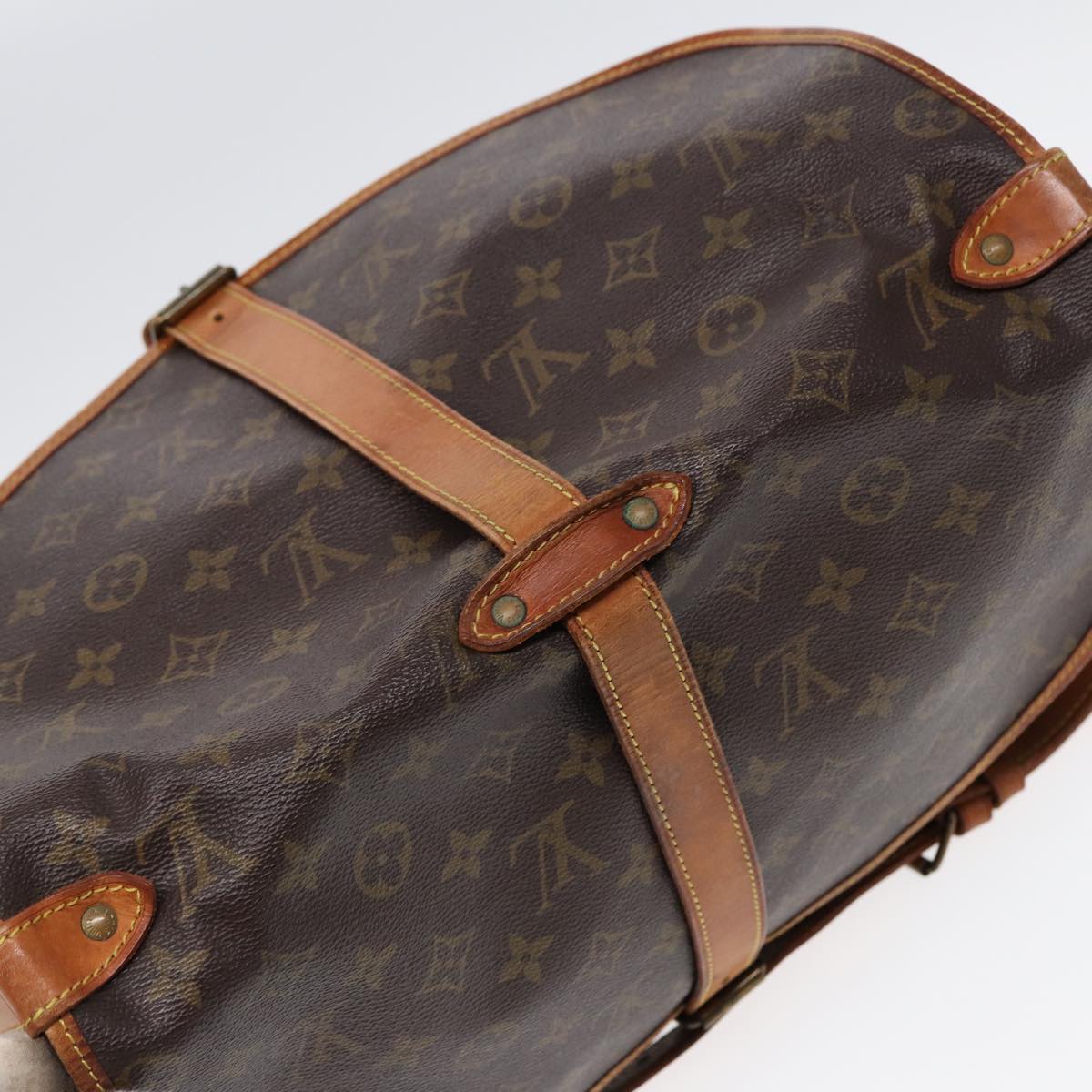 LOUIS VUITTON Monogram Saumur 35 Shoulder Bag M42254 LV Auth 86091