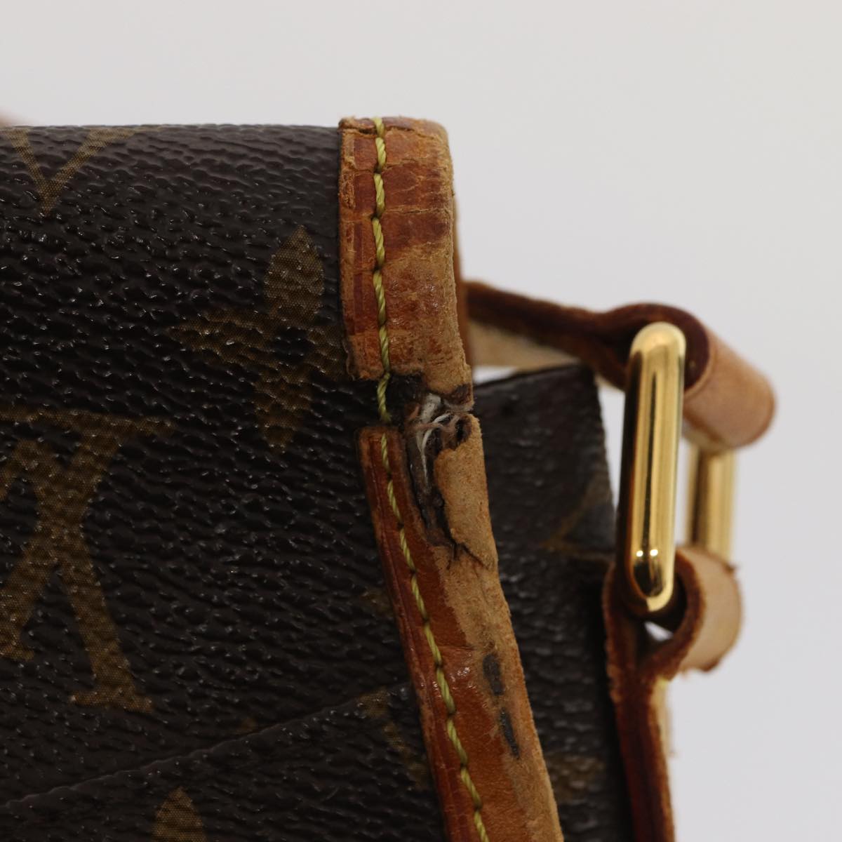 LOUIS VUITTON Monogram Menilmontant PM Shoulder Bag M40474 LV Auth 86751
