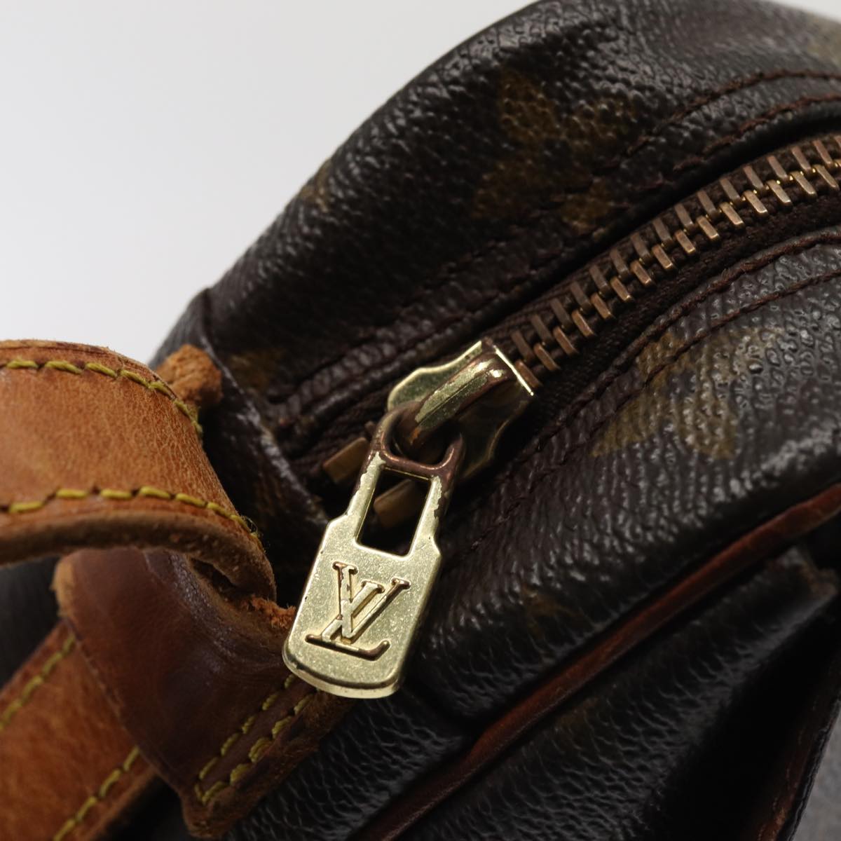LOUIS VUITTON Monogram Jeune Fille GM Shoulder Bag M51225 LV Auth 86791