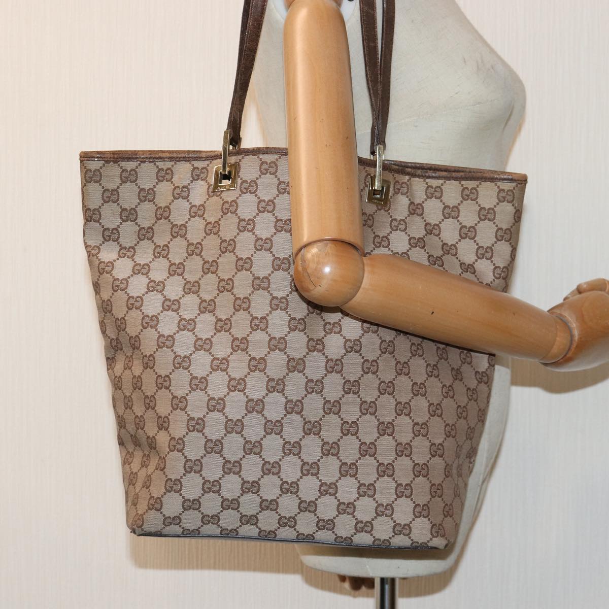 GUCCI GG Canvas Tote Bag Beige 002 1098 Auth 87340