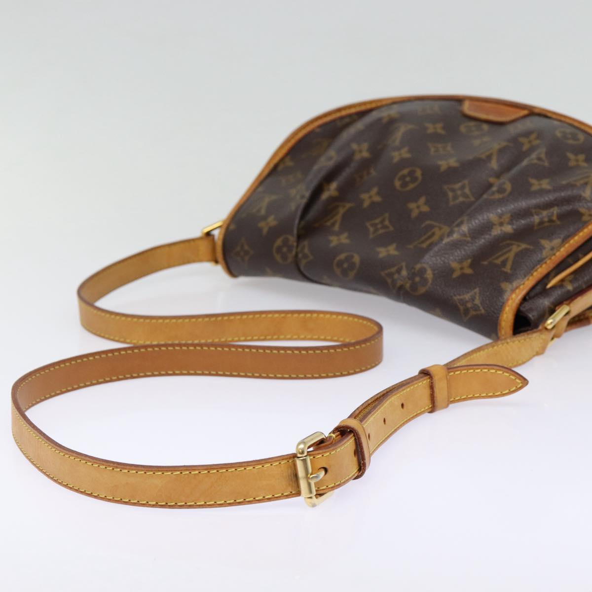 LOUIS VUITTON Monogram Menilmontant PM Shoulder Bag M40474 LV Auth 87593
