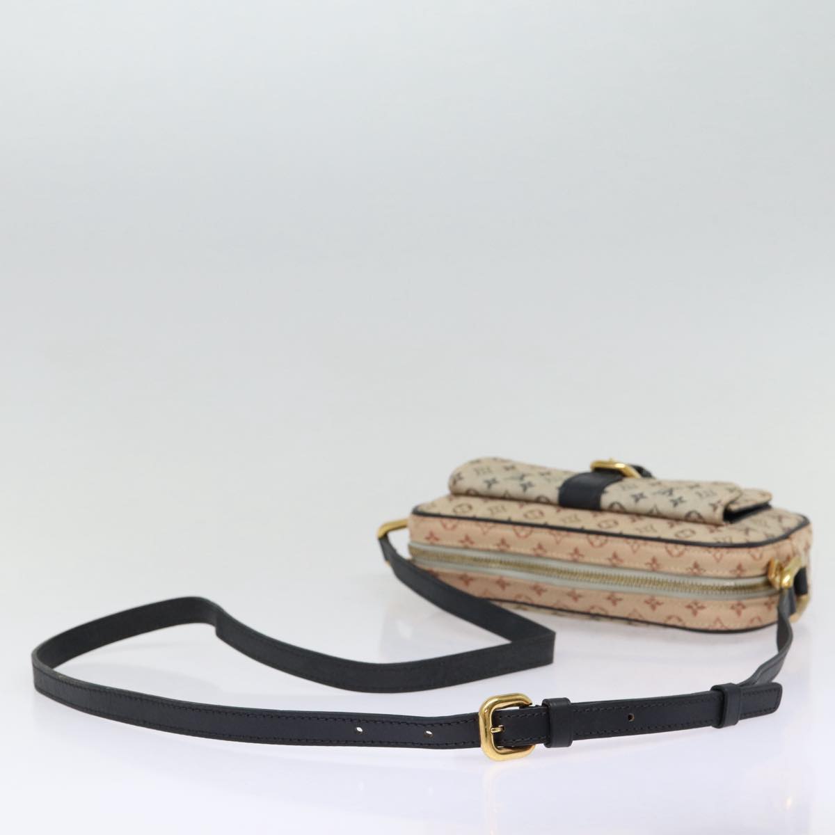 LOUIS VUITTON Monogram Mini Juliet MM Shoulder Bag Blue M92004 LV Auth 87603
