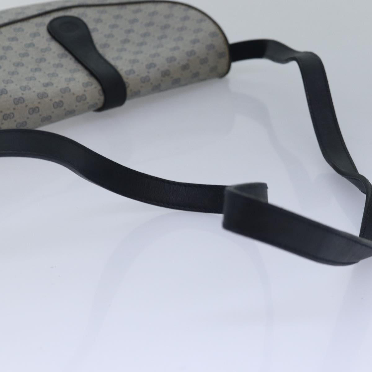 GUCCI Micro GG Supreme Shoulder Bag PVC Navy Gold Auth 88596