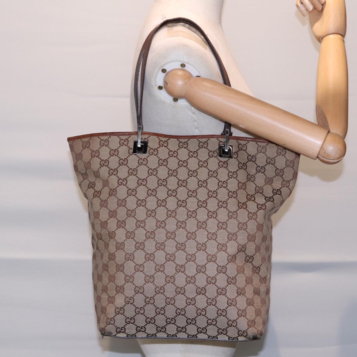 GUCCI GG Canvas Tote Bag Beige Silver 31243 Auth 88782