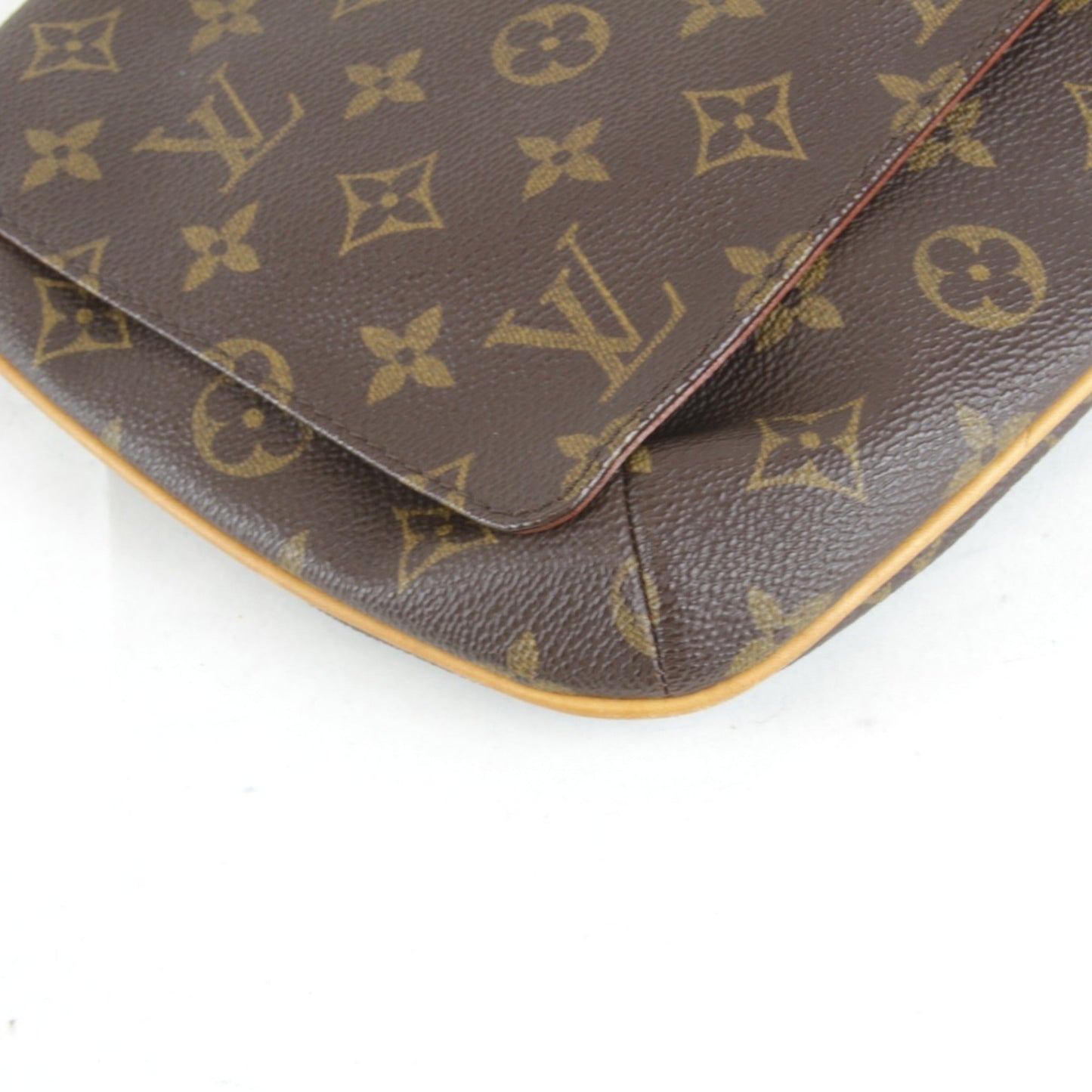 Louis Vuitton Monogram Monogram Canvas Shoulder Bag