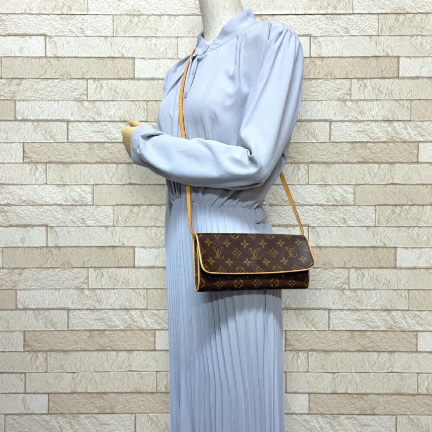 Louis Vuitton Monogram Monogram Shoulder Bag