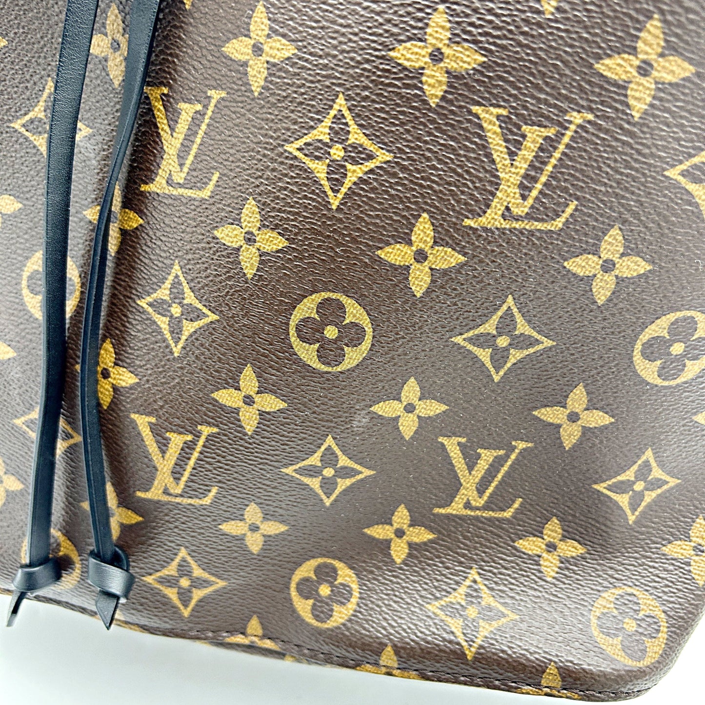 Louis Vuitton LV Monogram Néonoé - Brown Bucket Bags, Handbags LA28840