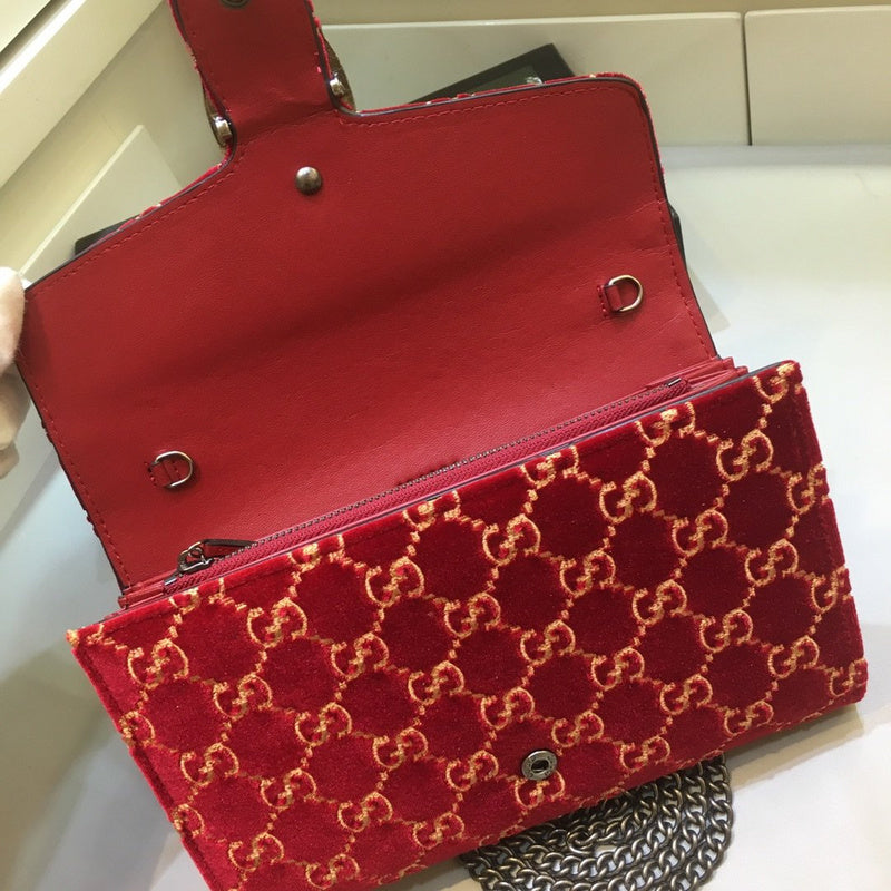 Gucci Bags - The Tote 300