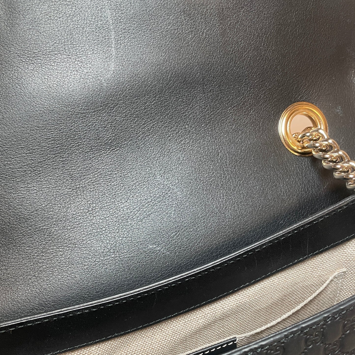 GUCCI Emily Guccissima Chain Shoulder Bag - Black