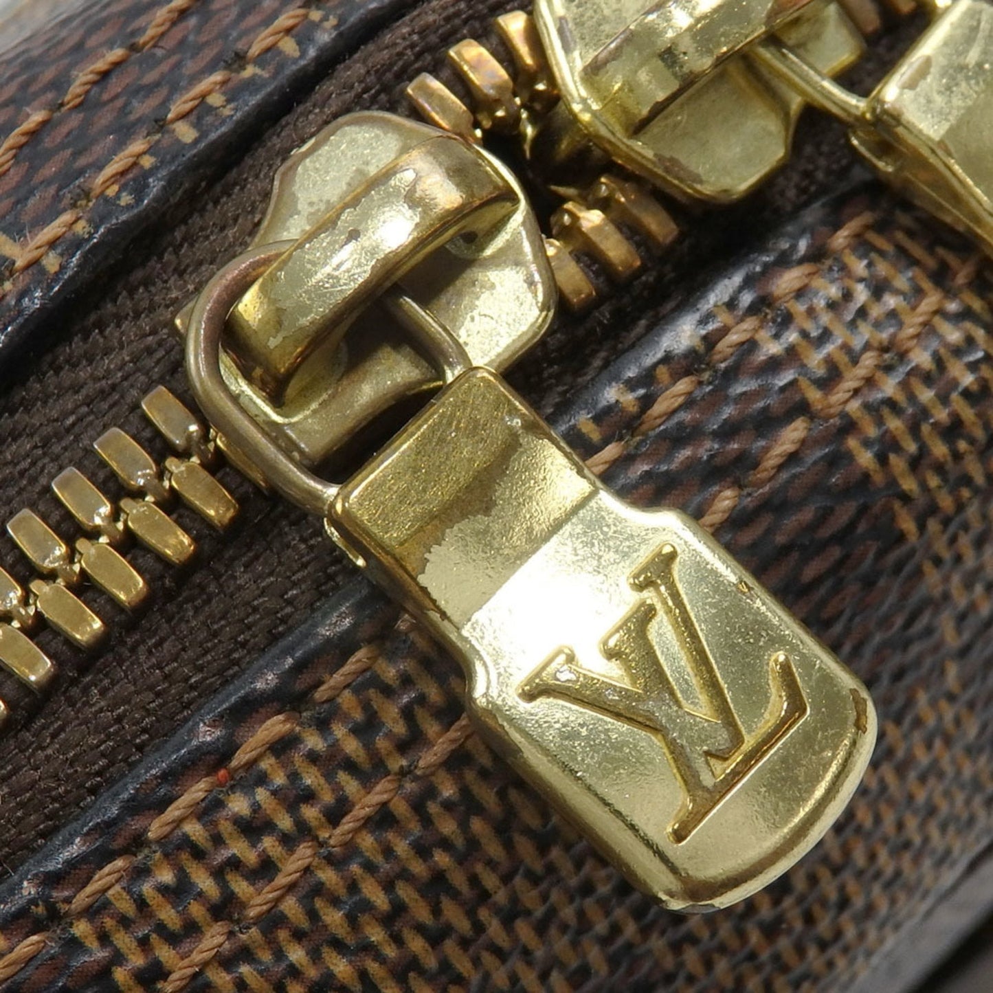 Louis Vuitton Damier Canvas Shoulder Bag