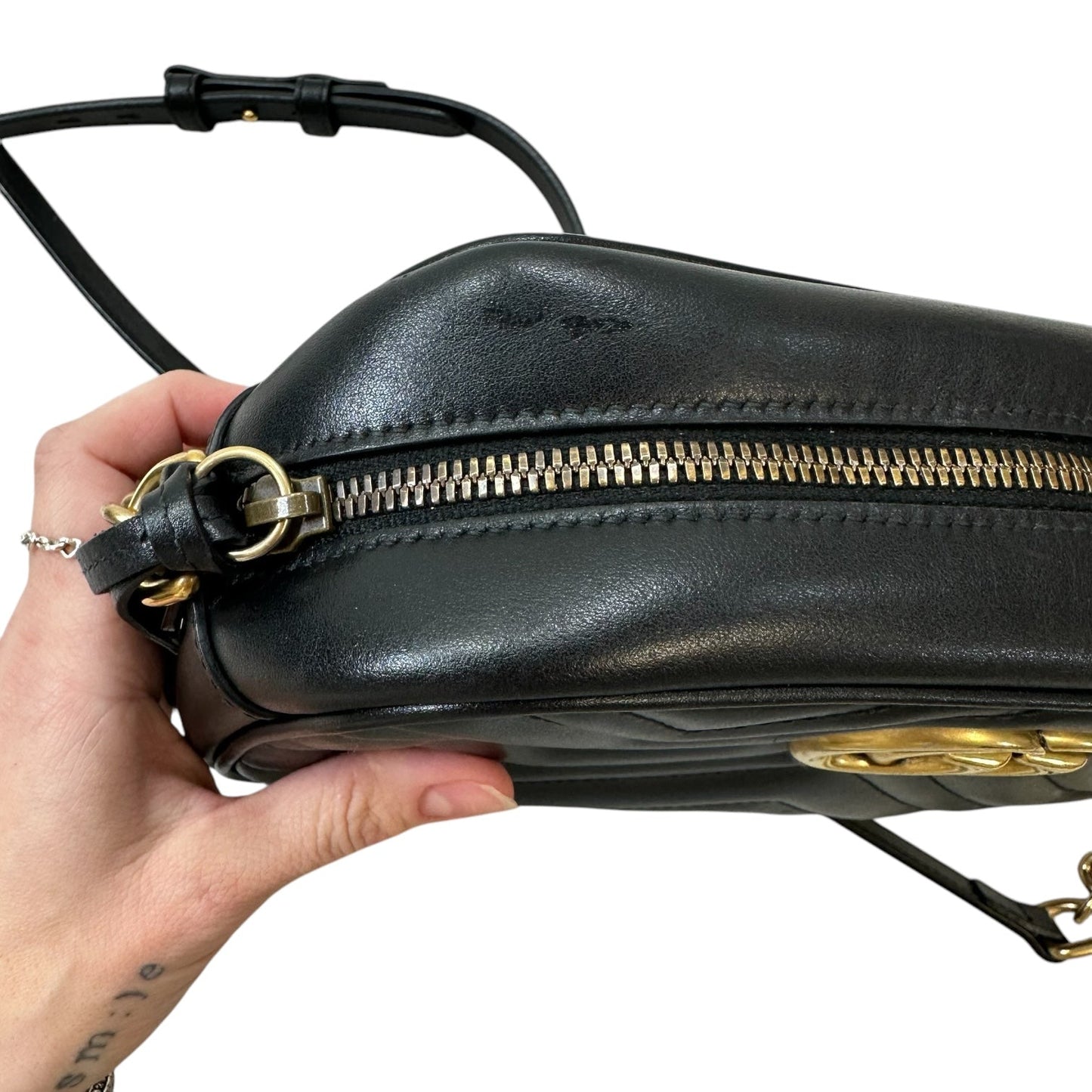 Crossbody Luxury Designer By Gucci Size: Medium