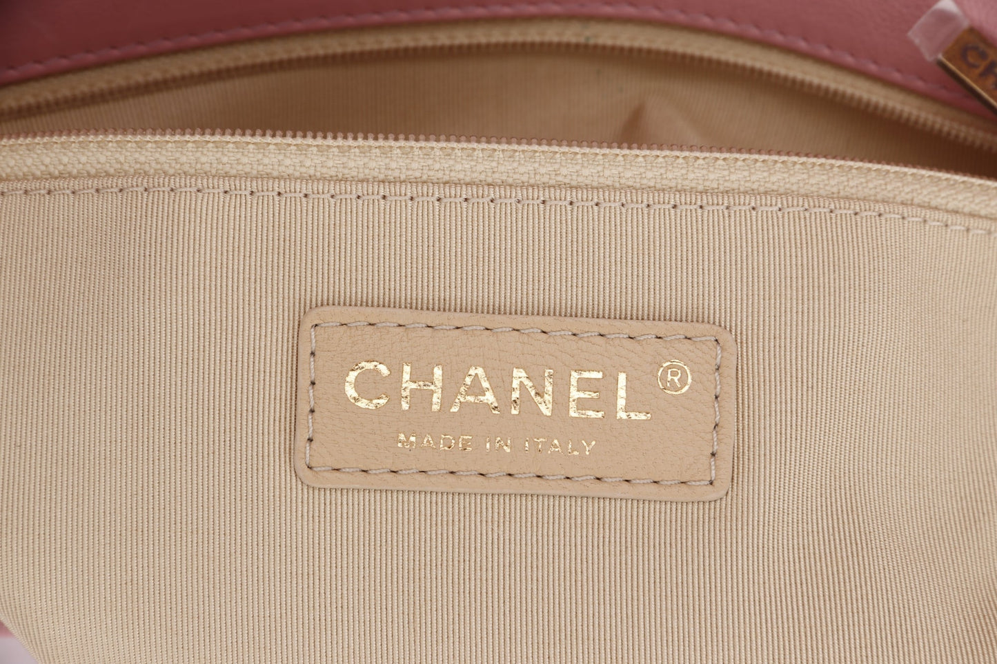 Chanel Quilted Pink Calf Leather Zippy Compartment Shoulder Bag (1875xxxx) width 28cm, Gold Chain, with & Dust Cover